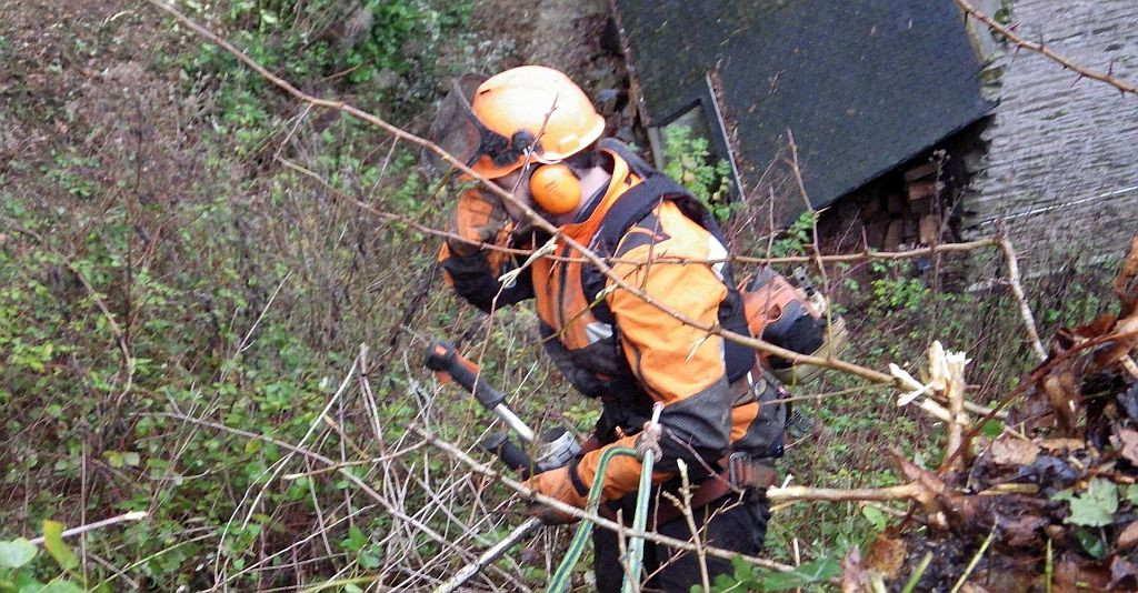 Sylvatica_debroussaillage_terrains-difficile_1000px